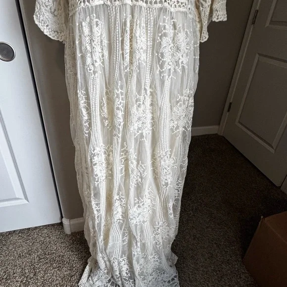 Tea n Rose Edwardian Inspired Elegant Lace and Crochet Maxi Dress in Cream,Large - Picture 6 of 17